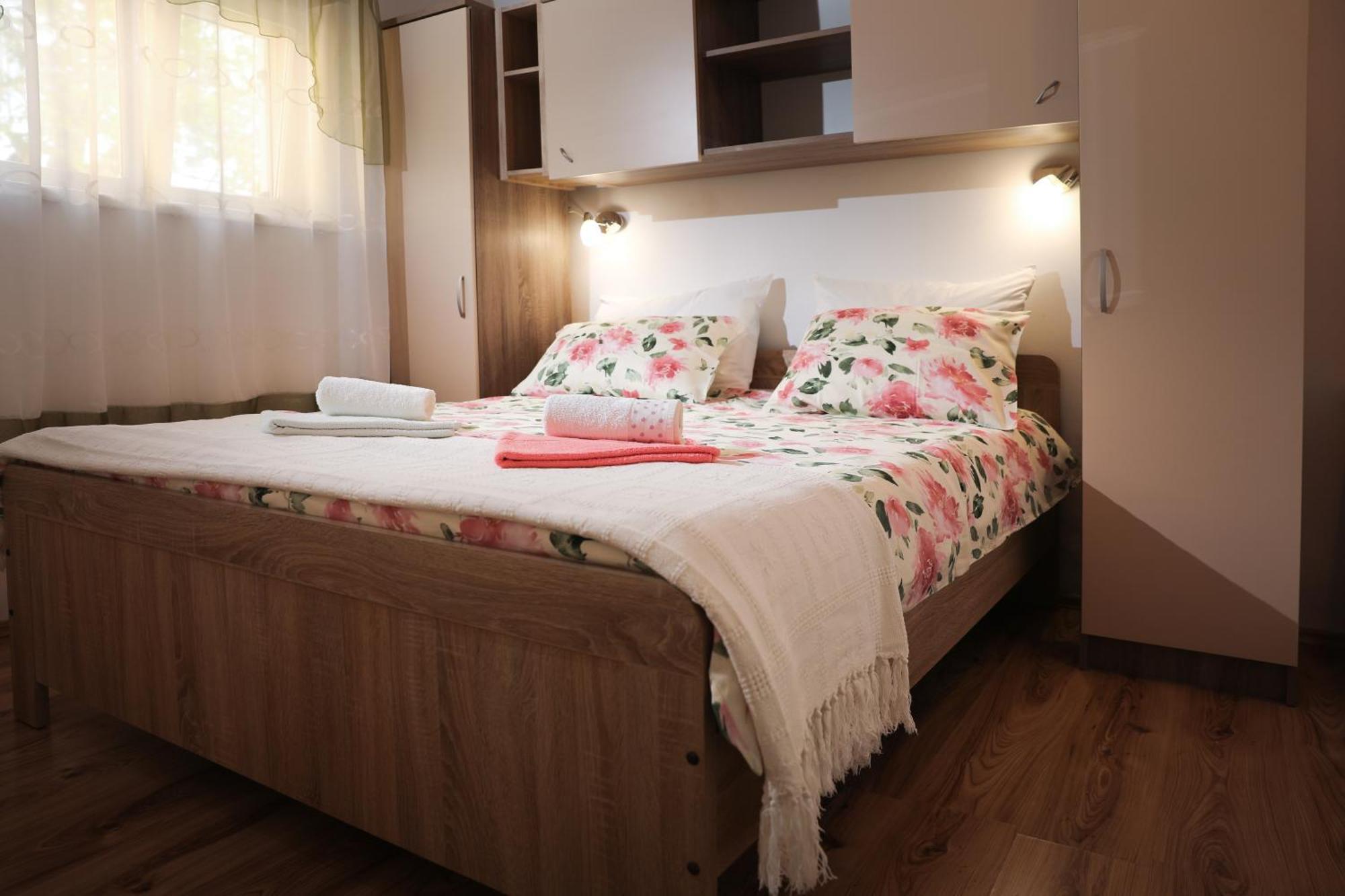 Apartments Faris Kanfanar Ngoại thất bức ảnh